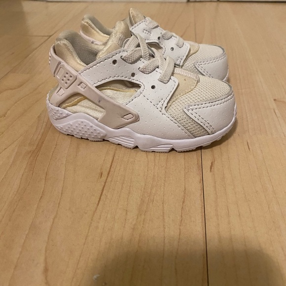 A bundle of toddler NIKES, Jordans, and New balance - Picture 12 of 16